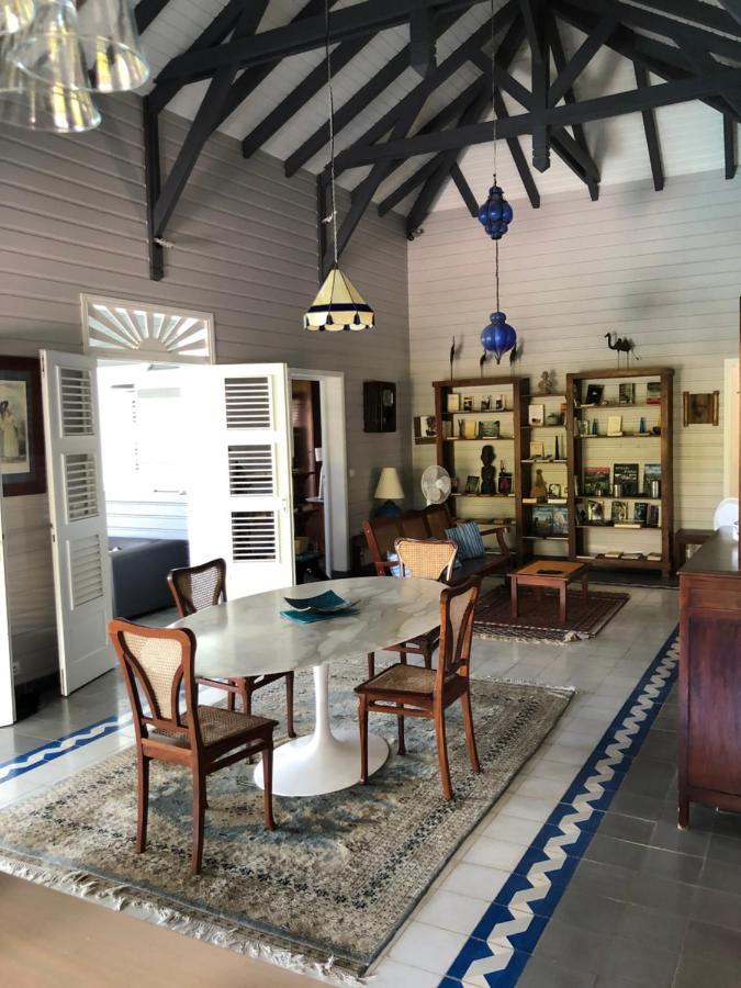 La Maison Bleue - Les Hauts De La Baie Terre-de-Bas Buitenkant foto